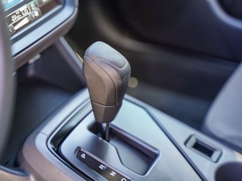 Used 2024 Subaru Crosstrek 2.0i image 18