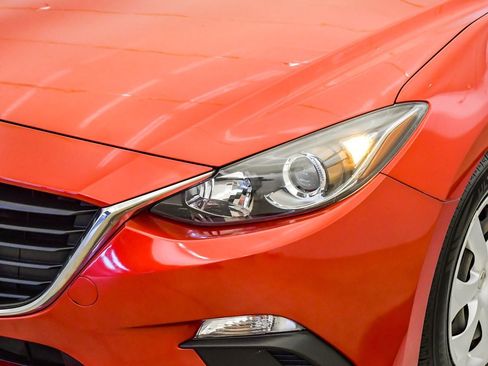 Used 2015 MAZDA MAZDA3 i Sport image 9