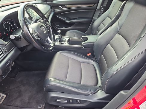Used 2018 Honda Accord Sport image 23