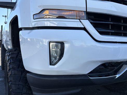 Used 2017 Chevrolet Silverado 1500 LT w/ LT Convenience Package image 40