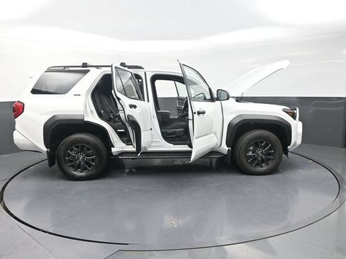 Used 2026 Toyota 4Runner SR5 AWD/4WD image 46