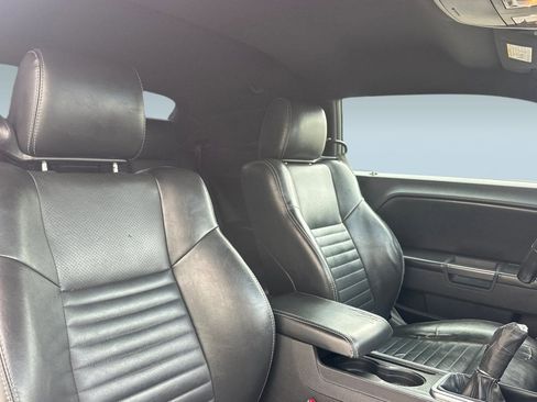 Used 2009 Dodge Challenger R/T image 28