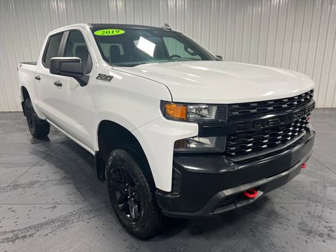 Used 2019 Chevrolet Silverado 1500 Custom Trail Boss w/ Custom Convenience Package image 11