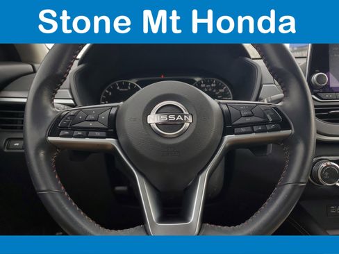 Used 2023 Nissan Altima 2.5 SR FWD image 21