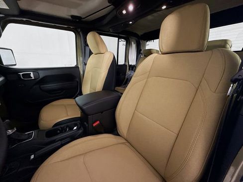 New 2026 Jeep Gladiator Willys AWD/4WD image 20