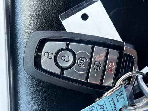 Used 2024 Ford Explorer XLT w/ Equipment Group 202A AWD/4WD image 39