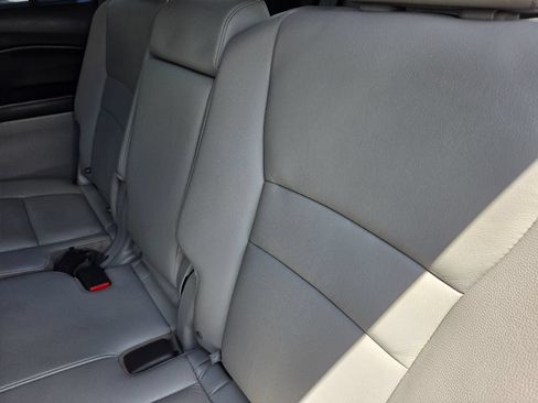 Used 2018 Honda Pilot Touring image 28