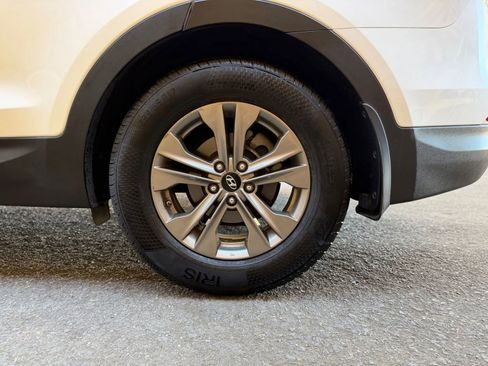 Used 2016 Hyundai Santa Fe Sport image 40