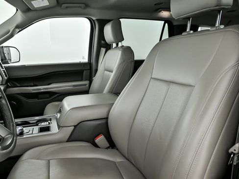 Used 2019 Ford Expedition XLT w/ Equipment Group 202A image 19