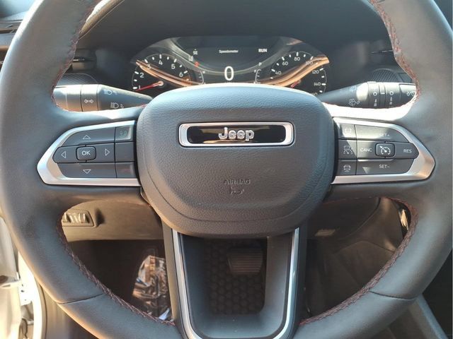 Used 2023 Jeep Compass Trailhawk AWD/4WD image 14