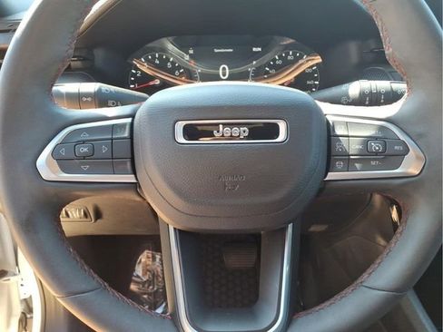 Used 2023 Jeep Compass Trailhawk AWD/4WD image 14