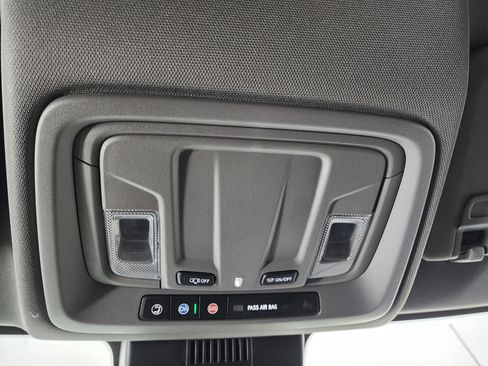 Used 2022 Chevrolet Silverado 1500 RST image 51