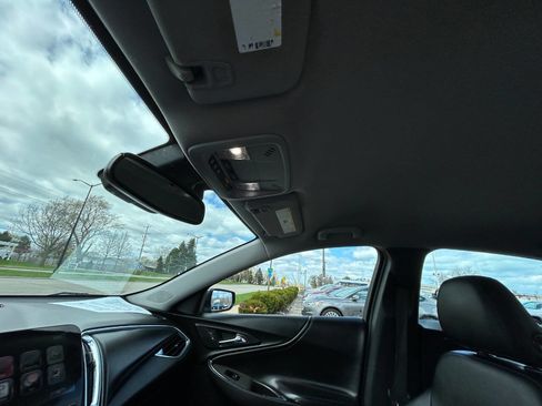 Used 2016 Chevrolet Malibu LT w/ Leather Package image 34