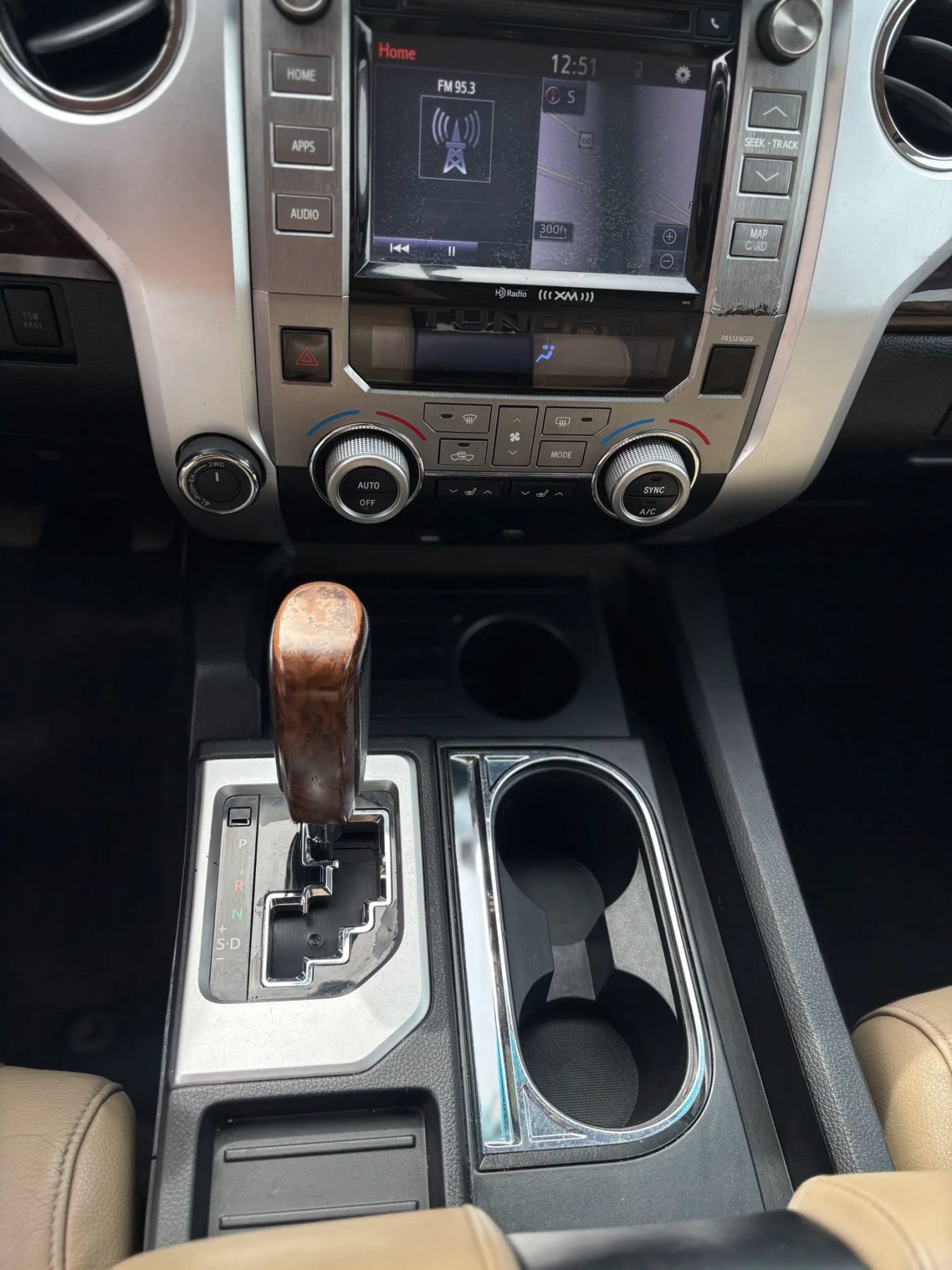 Used 2014 Toyota Tundra Limited w/ Limited Premium Package AWD/4WD image 16