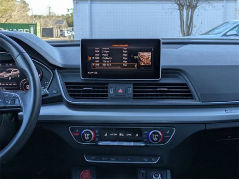 Used 2018 Audi Q5 2.0T Premium Plus w/ Premium Plus Package image 22