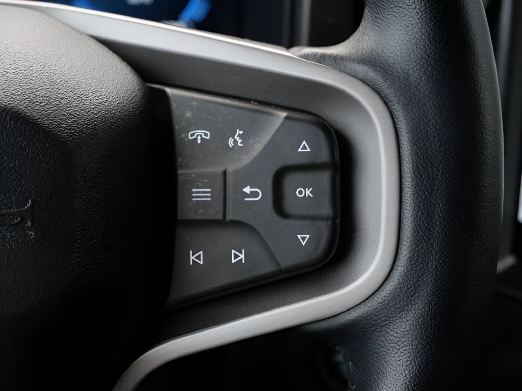 Used 2025 Ford Bronco Badlands AWD/4WD image 18