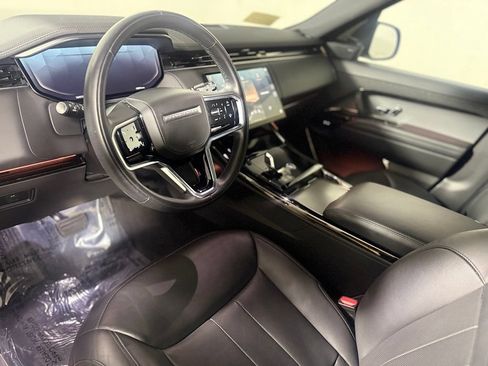Used 2025 Land Rover Range Rover Sport SE AWD/4WD image 18