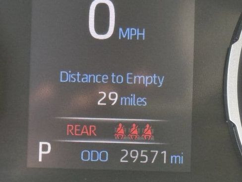 Used 2022 Toyota RAV4 XLE Premium AWD/4WD image 17