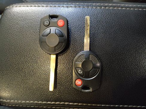 Used 2018 Ford Escape SE image 32