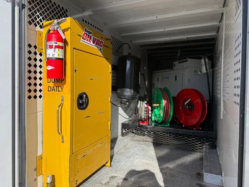 Used 2019 Mercedes-Benz Sprinter 170 w/ Chrome Grille Package image 18