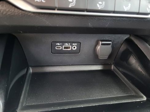 Used 2024 Nissan Altima 2.5 SV FWD image 12