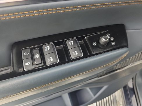 Used 2022 Jeep Grand Wagoneer Series III image 13