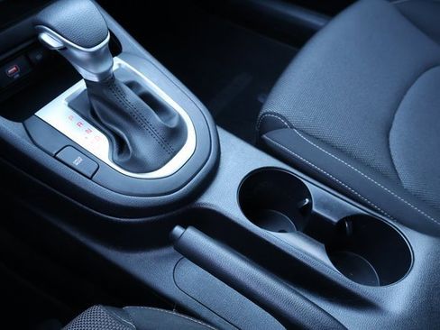 Used 2024 Kia Forte LXS w/ LXS Technology Package image 27