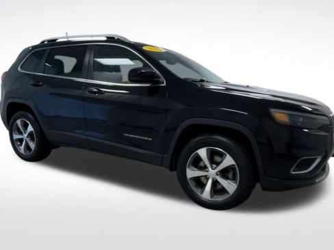 Used 2021 Jeep Cherokee Limited image 2