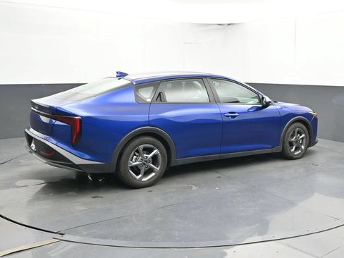 Used 2025 Kia K4 FWD image 3