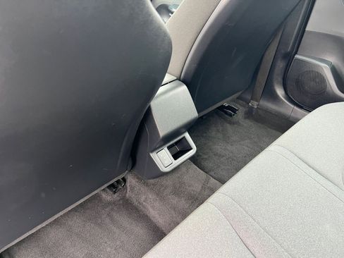 Used 2025 Kia K4 FWD image 25