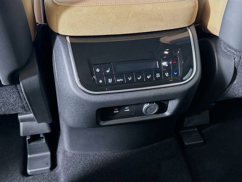 Used 2025 INFINITI QX80 Luxe image 30