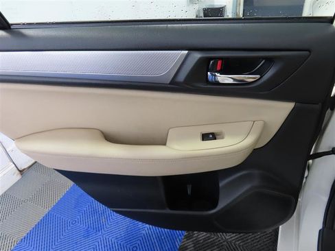 Used 2016 Subaru Legacy 2.5i Premium image 29