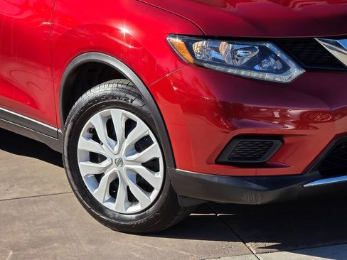 Used 2016 Nissan Rogue S image 5