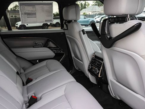 New 2026 Land Rover Range Rover Sport SE AWD/4WD image 20