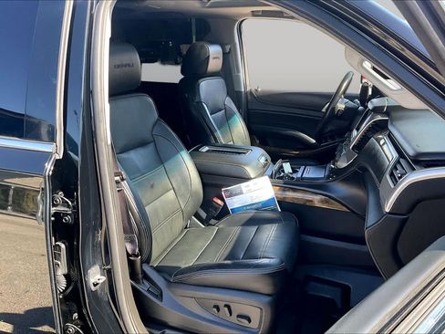 Used 2016 GMC Yukon Denali w/ Open Road Package AWD/4WD image 8