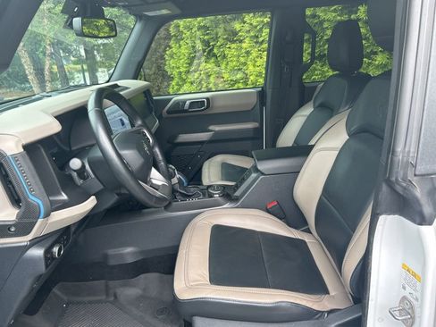 Used 2023 Ford Bronco Wildtrak AWD/4WD image 23
