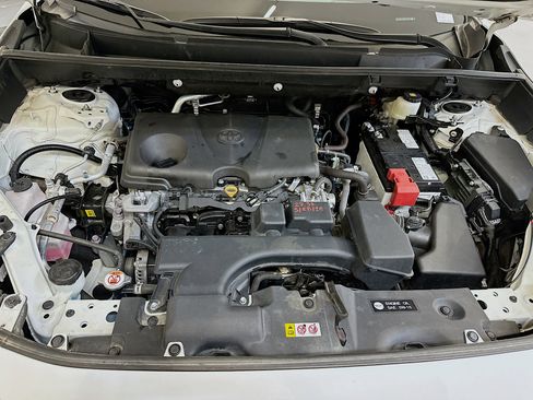 Used 2024 Toyota RAV4 LE image 34