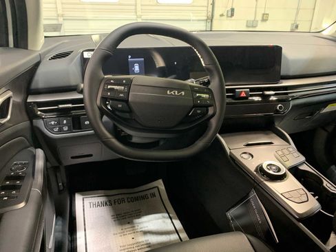 New 2026 Kia Sportage EX image 4