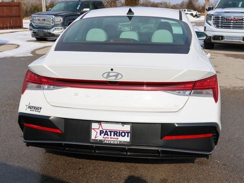 New 2026 Hyundai Elantra Limited image 4