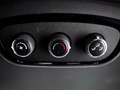 Used 2024 Dodge Durango GT image 36