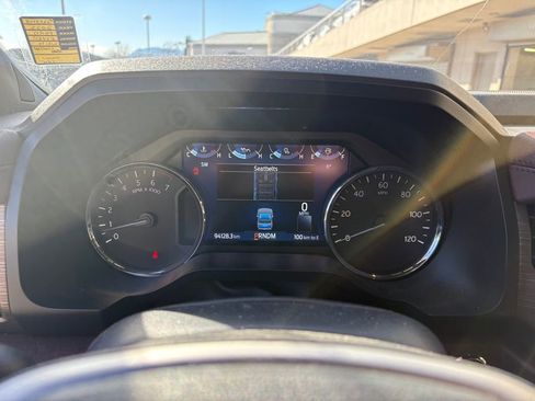 Used 2022 Ford Expedition Max Limited image 17