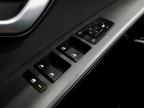 Used 2023 Kia Niro EX image 27