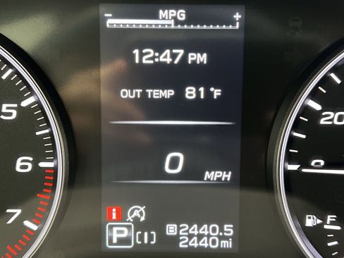 Certified 2025 Subaru Crosstrek 2.0i Premium AWD/4WD image 15