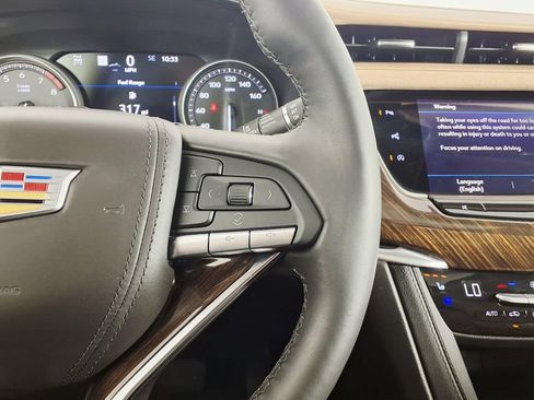 Used 2025 Cadillac XT6 Premium Luxury w/ Platinum Package AWD/4WD image 18