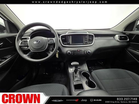 Used 2020 Kia Sorento LX image 17
