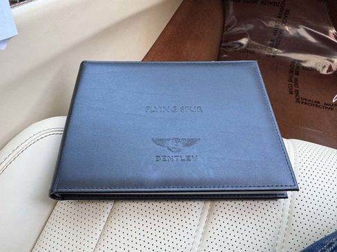 Used 2014 Bentley Flying Spur W12 image 28