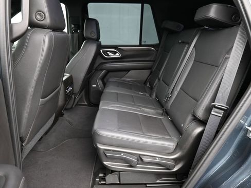 Used 2021 Chevrolet Tahoe LT w/ Luxury Package image 21