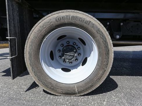 New 2026 Ford F550 4x4 Supercab Super Duty image 14