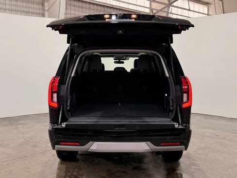 Used 2025 Ford Expedition Max Platinum AWD/4WD image 13