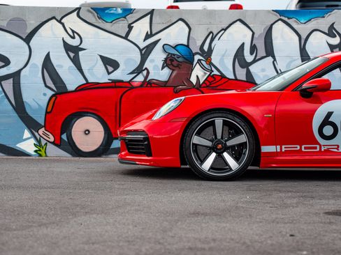 Used 2023 Porsche 911 Sport Classic RWD image 20